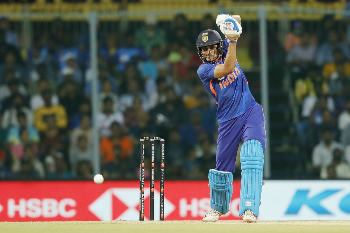 Shubman Gill and Rohit Sharma put up a quick stand in India's pursuit ...