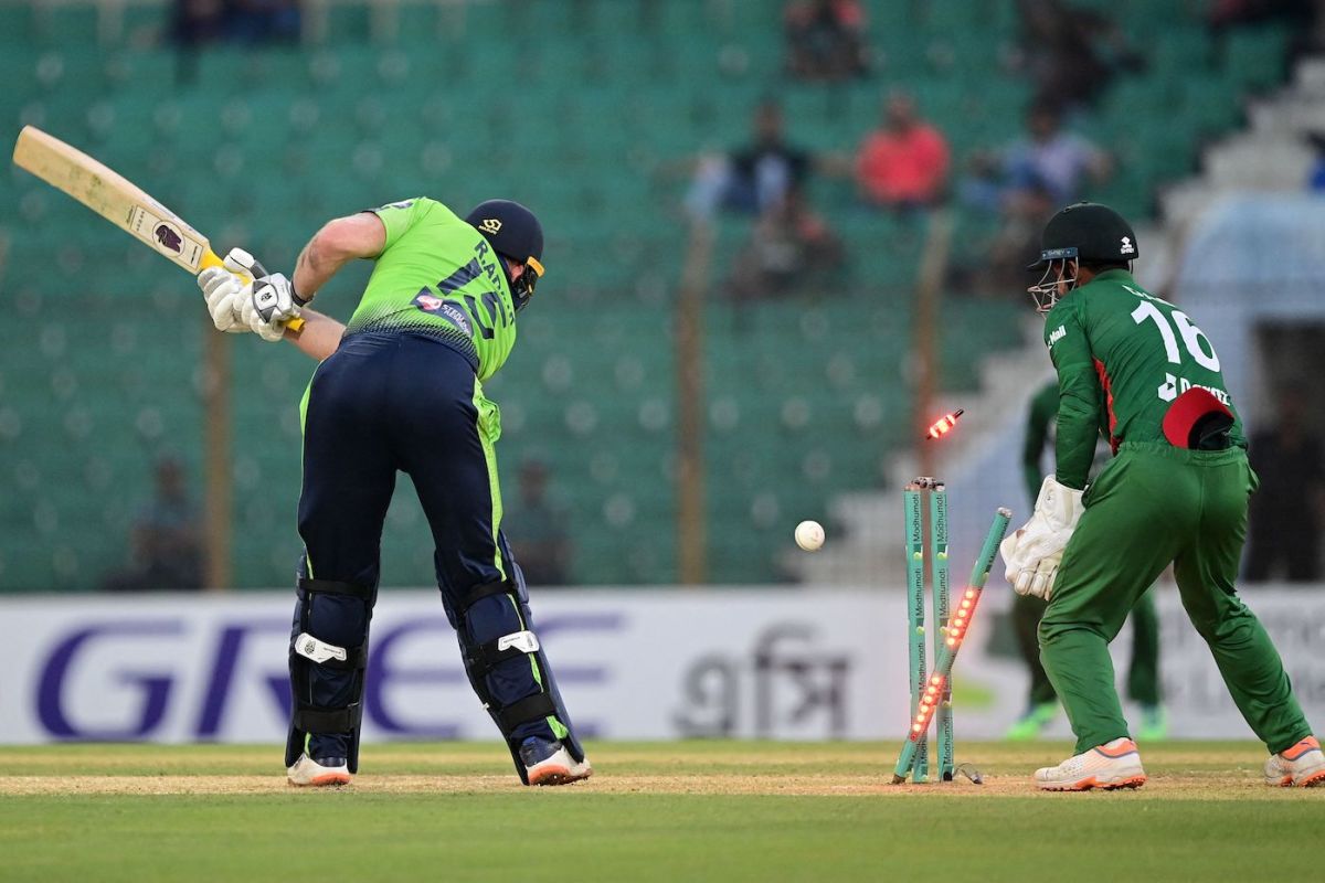 Ross Adair loses his stumps to Shakib Al Hasan, Bangladesh vs Ireland, 2nd T20I, Chattogram, March 29, 2023