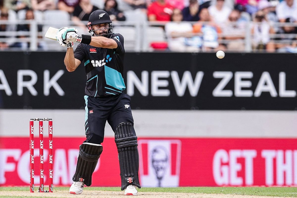 Daryl Mitchell shapes to pull, New Zealand vs Sri Lanka, 1st T20I, Auckland, April 02, 2023