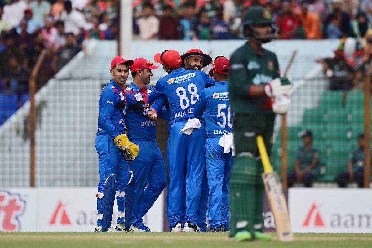 Mohammad Nabi took a sharp catch to effect the first wicket after the rain break, Bangladesh vs Afghanistan, 1st ODI, Chattogram, July 5, 2023