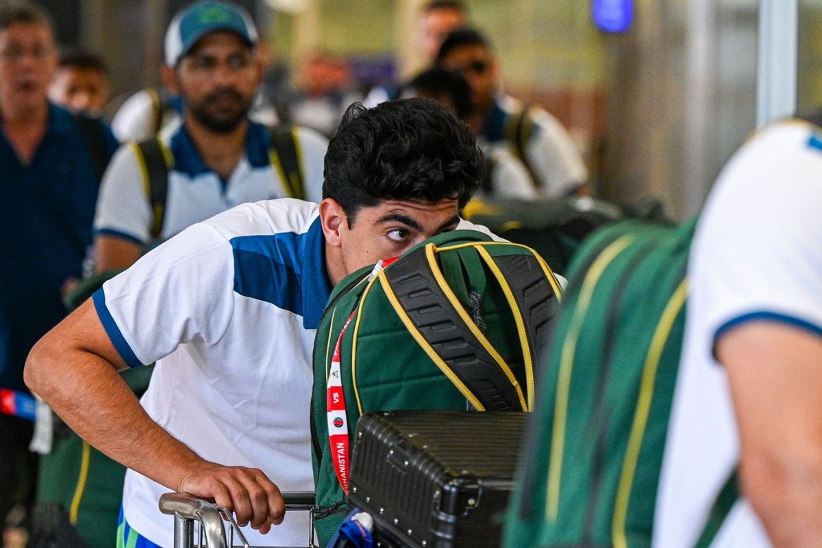 Naseem shah plays peek a boo at the colombo airport espncricinfo