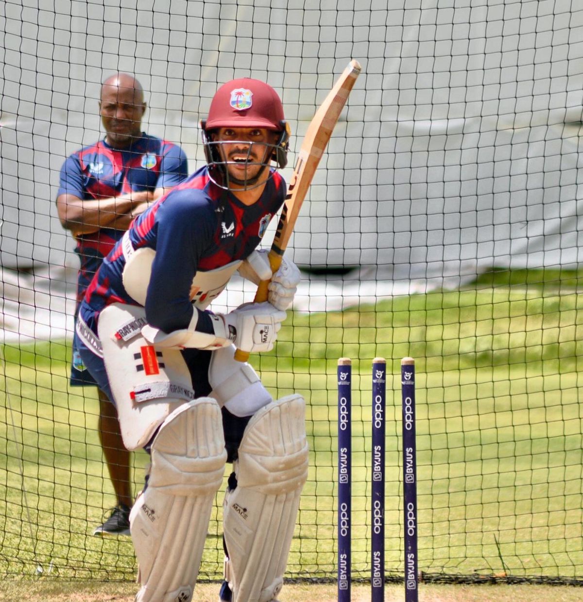 Brian Lara watches Tagenarine Chanderpaul bat in the nets ...