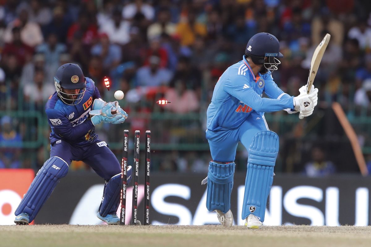 Jasprit Bumrah lost his stumps as Charith Asalanka turned the ball a long way, India vs Sri Lanka, Asia Cup Super Four, Colombo, September 12, 2023