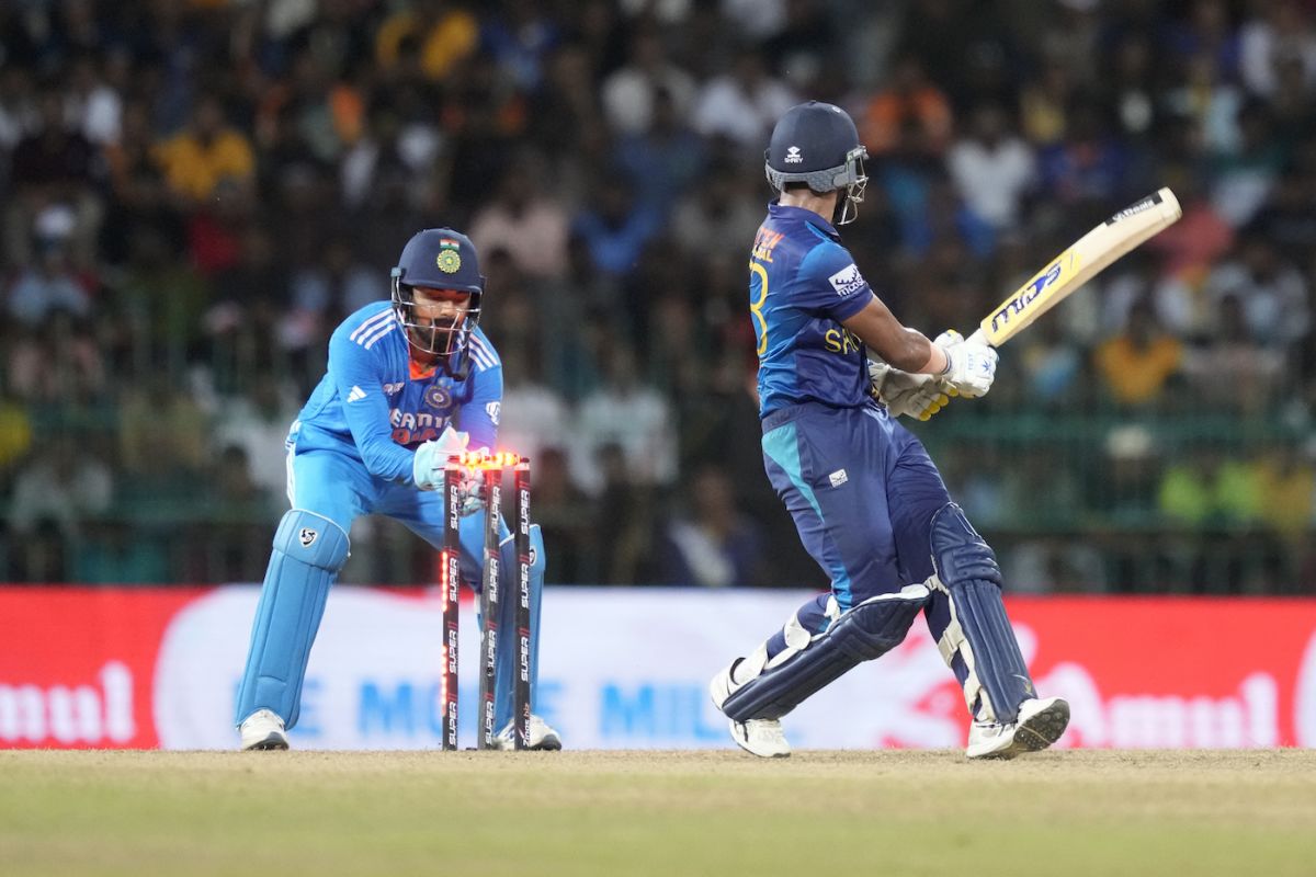 Kuldeep Yadav turned the ball a long way to hit Sadeera Samarawickrama's stumps, India vs Sri Lanka, Asia Cup Super Four, Colombo, September 12, 2023