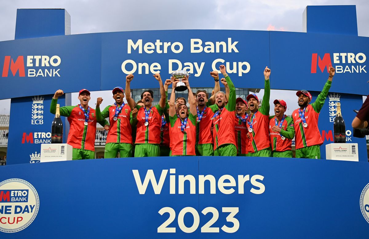 Captain Lewis Hill raises the Metro Bank OneDay Cup