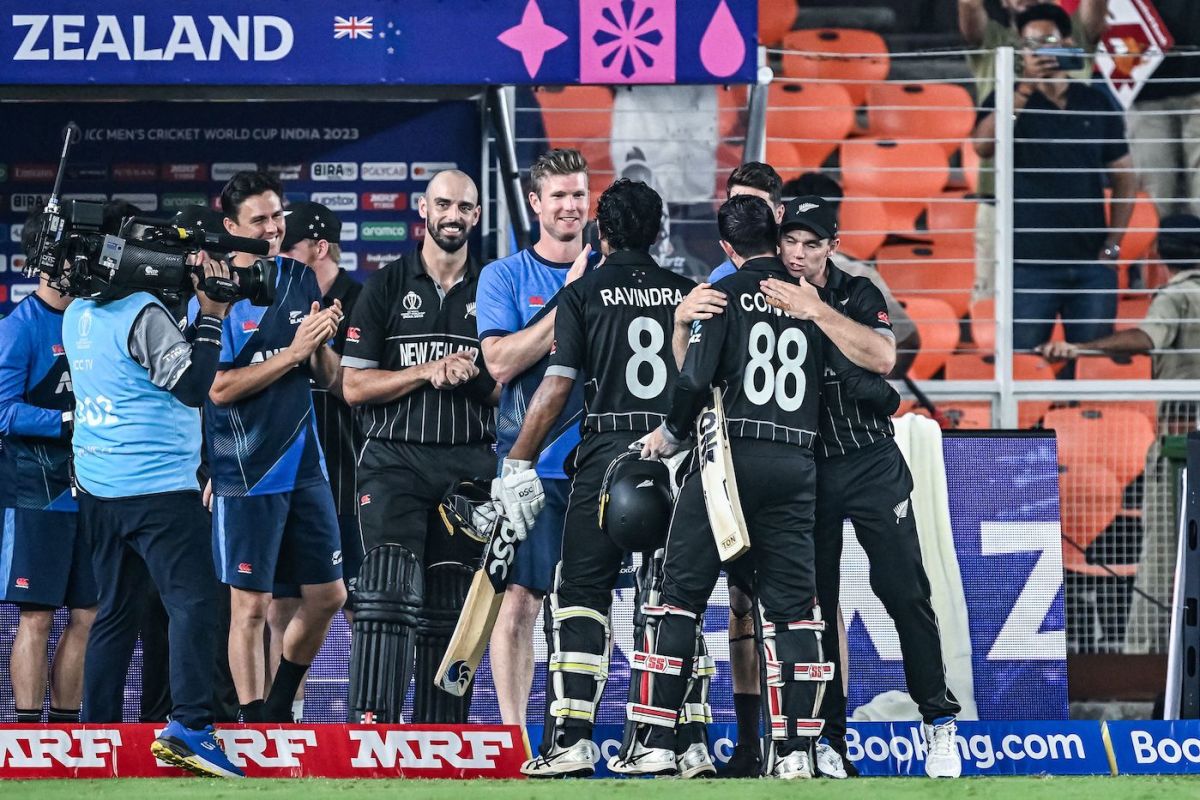 Rachin Ravindra and Devon Conway get a grand welcome from the New Zealand dugout, England vs New Zealand, Men's ODI World Cup 2023, Ahmedabad, October 5, 2023