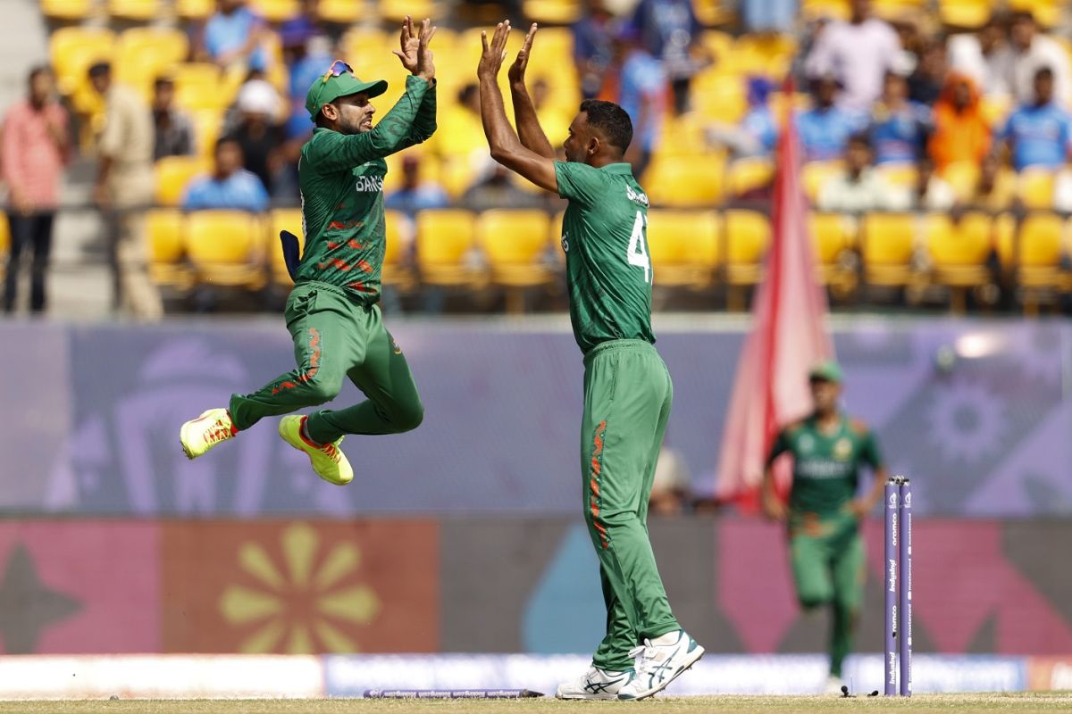 Mehidy Hasan Miraz jumps to celebrate with Shoriful Islam, Afghanistan vs Bangladesh, World Cup, Dharamsala, October 7, 2023