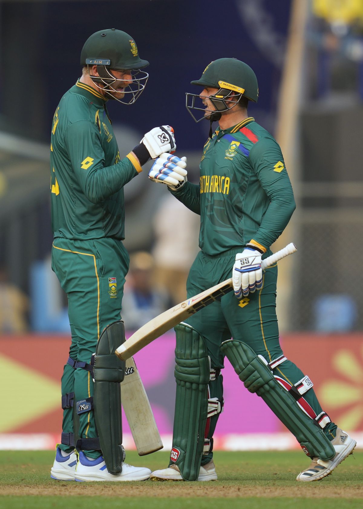 Quinton de Kock and Heinrich Klaasen went hammer and tongs to soar the scoring exponentially, Bangladesh vs South Africa, ODI World Cup, Mumbai, October 24, 2023