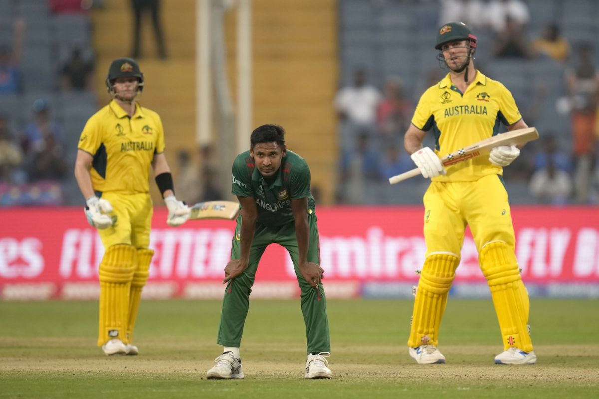 Mustafizur Rahman wore a dejected look as Mitchell Marsh and Steven Smith piled on the runs, Australia vs Bangladesh, Men's ODI World Cup, Pune, November 11, 2023