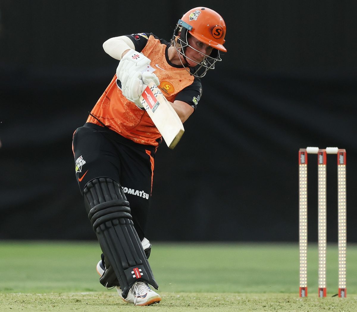 Beth Mooney Scored An Unbeaten 91 To Help Scorchers To A Tall Score ...