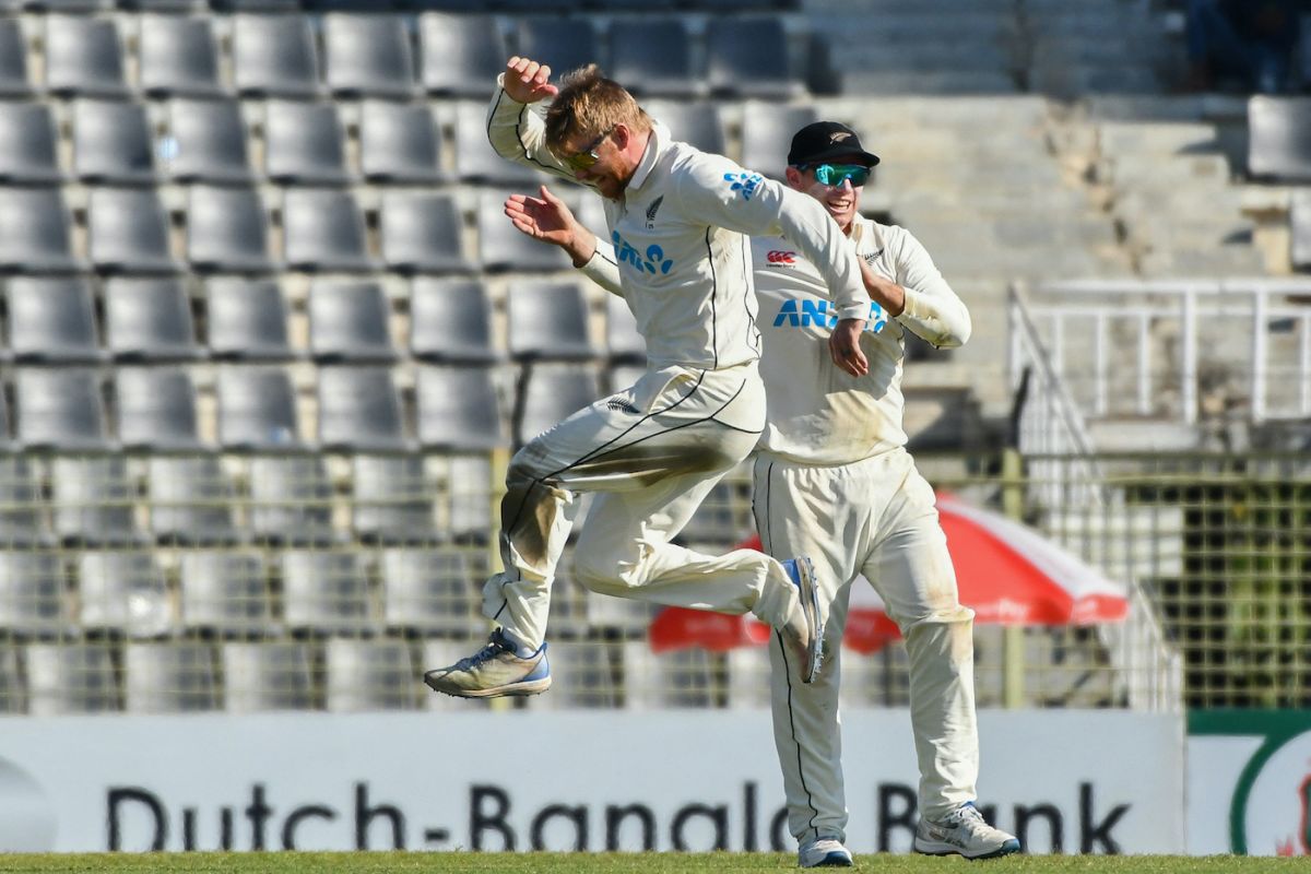 Glenn Phillips was taking flight right away in Test cricket too, Bangladesh vs New Zealand, 1st Test, first day, Sylhet, November 28, 2023