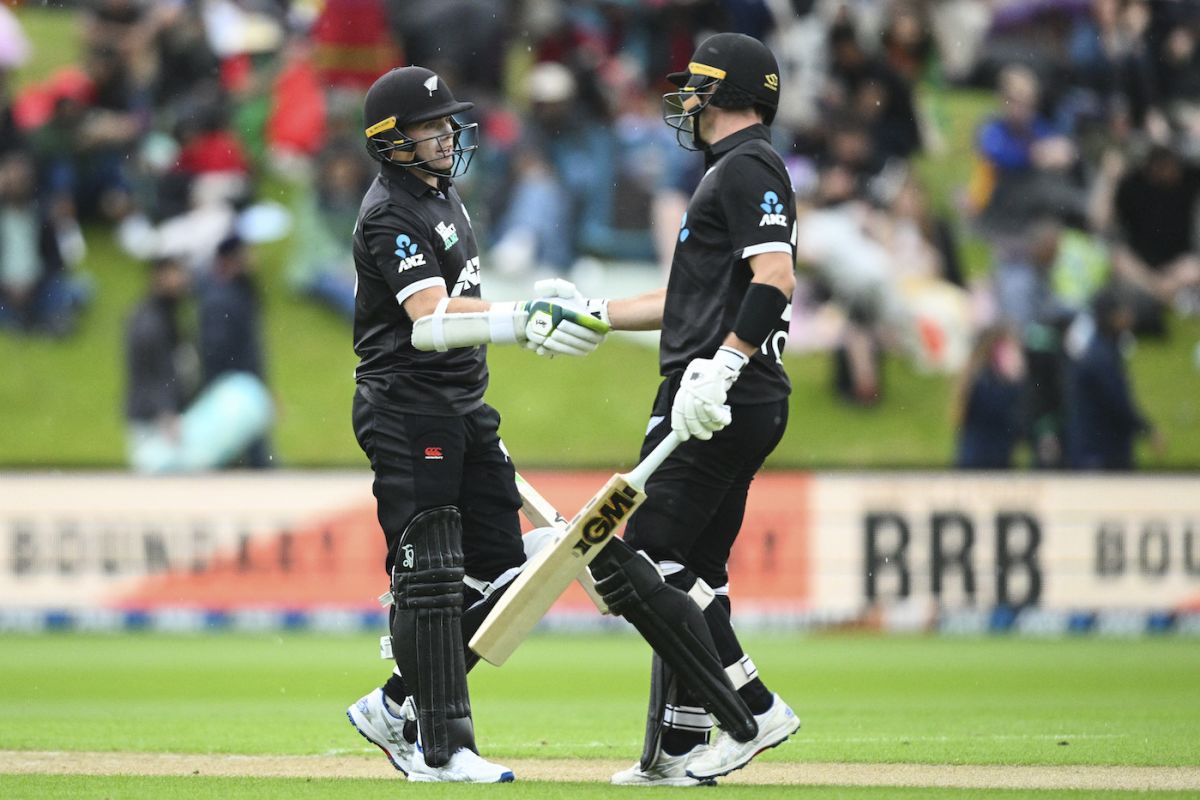 Pat Cummins Celebrates The Wicket Of Babar Azam | ESPNcricinfo.com