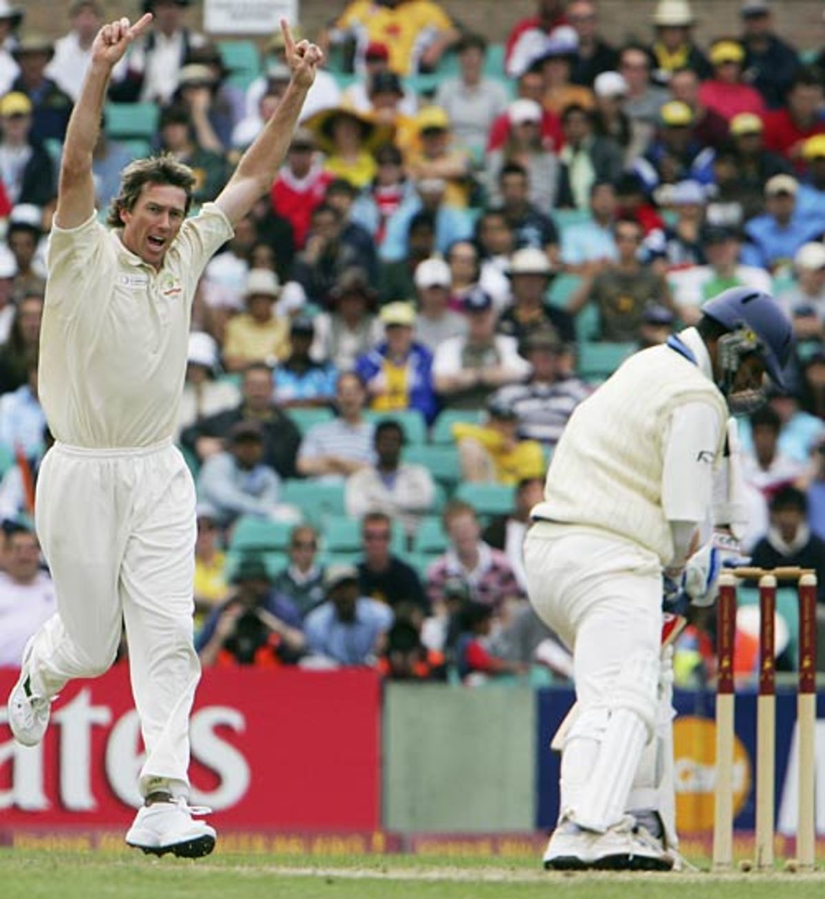 Glenn Mcgrath Celebrates After Dismissing Rahul Dravid 3911