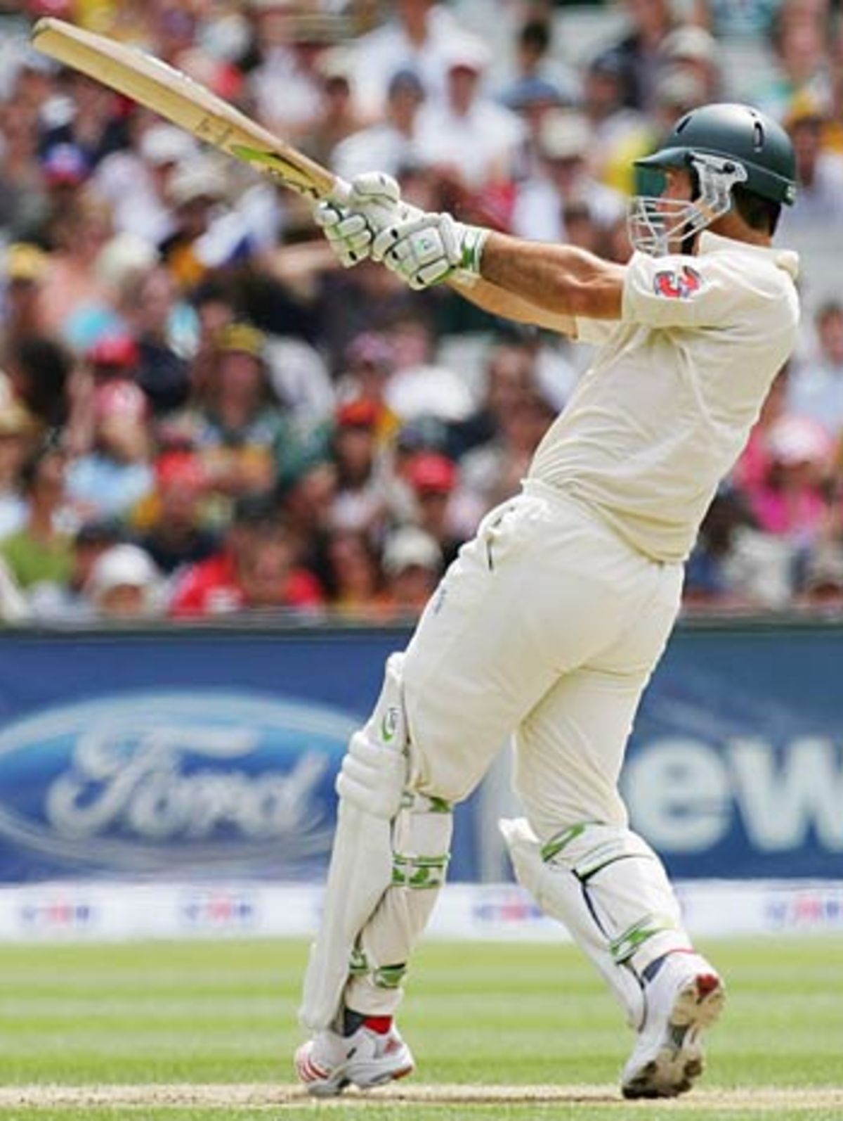 Ricky Ponting, opting to bat first, charged Australia to a commanding position at Melbourne, Australia v South Africa, 2nd Test, 1st day, Melbourne, December 26, 2005 
