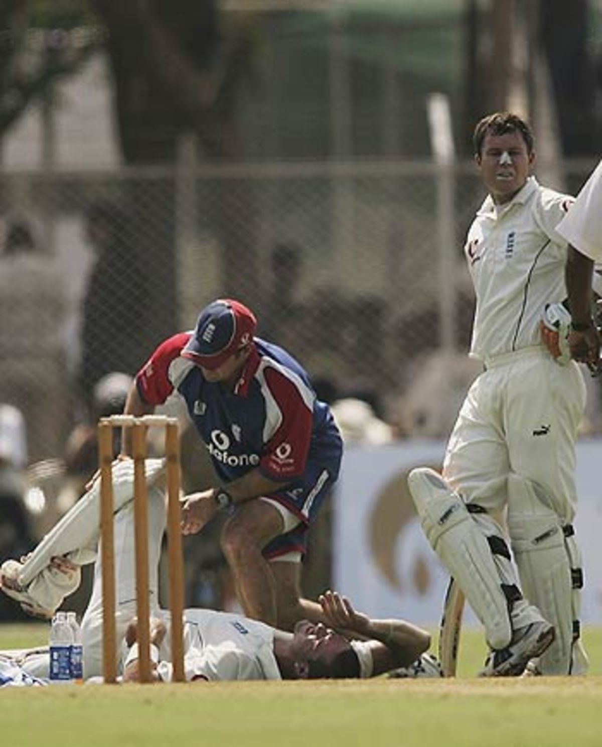 Kevin Pietersen Pulls During His 47 Before Retiring Hurt | ESPNcricinfo.com