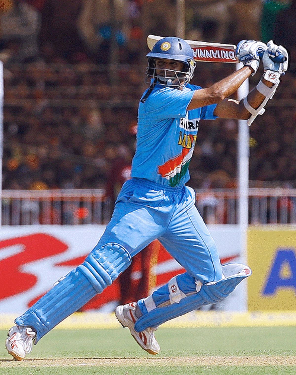 Rahul Dravid weighed in with 78, India v West Indies, 4th ODI, Vadodara, January 31, 2007