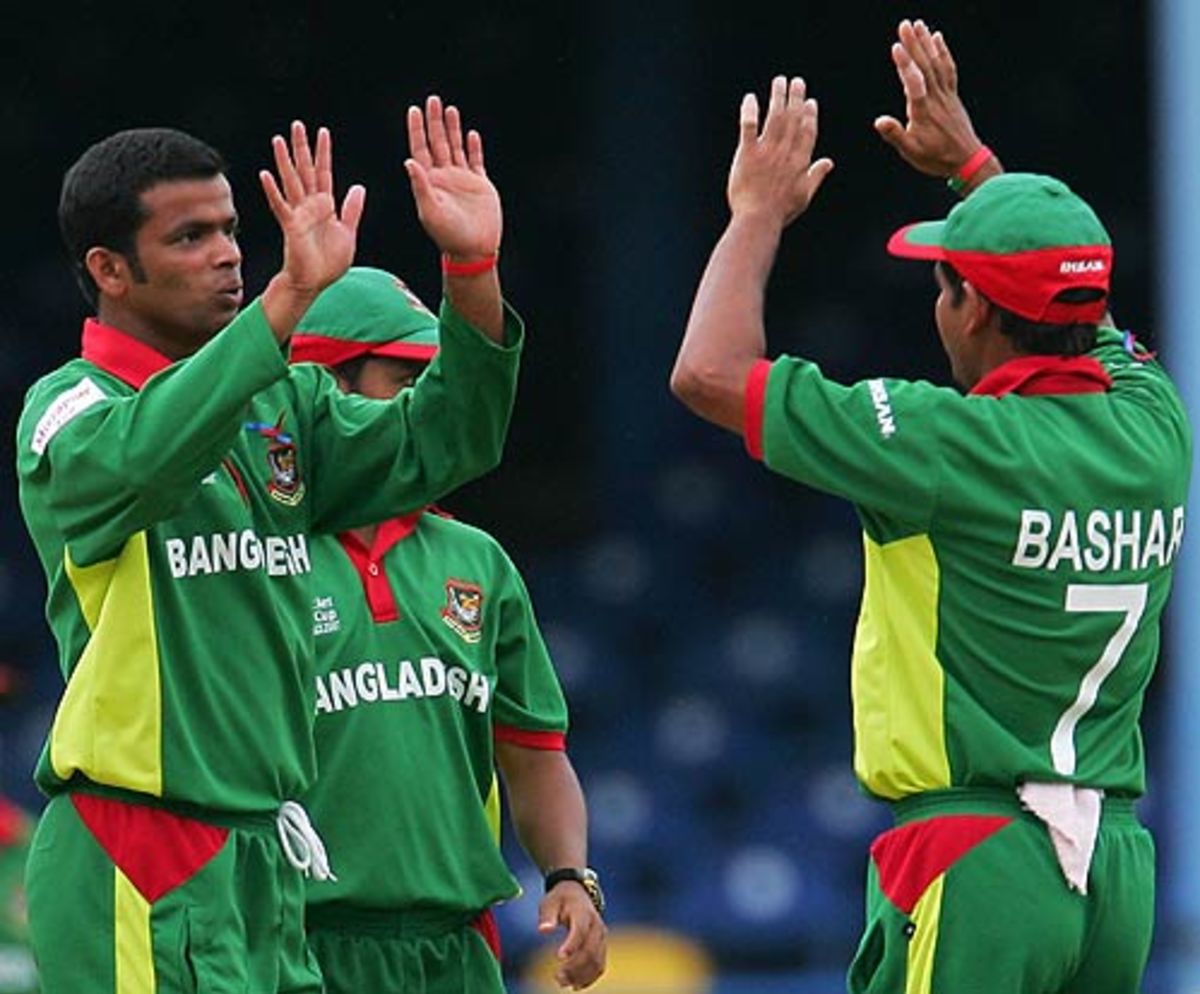Abdur Razzaq celebrates the dismissal of Irvine Romaine | ESPNcricinfo.com