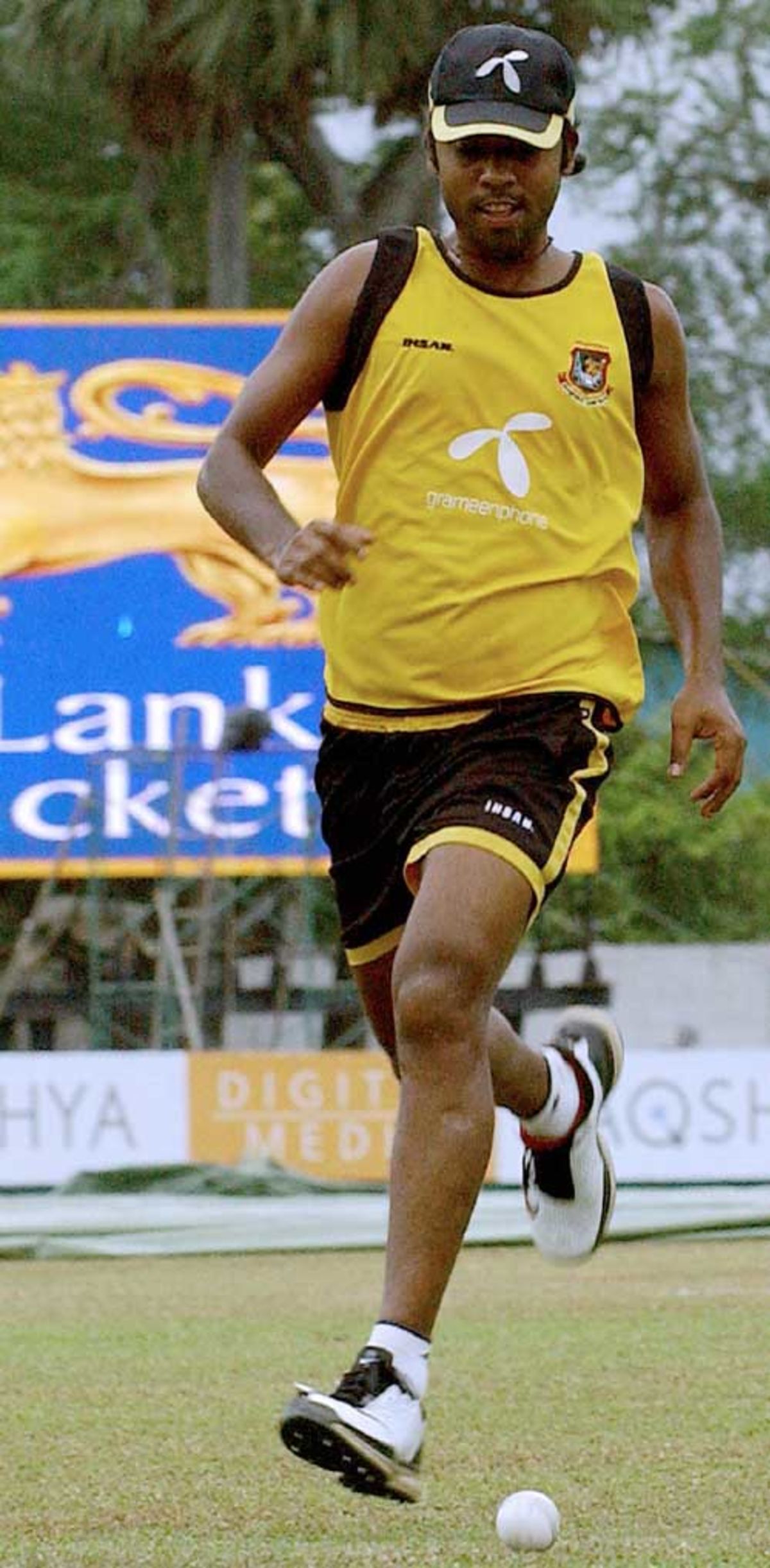 S A Rasel Syed Rasel gets chasing | ESPNcricinfo.com