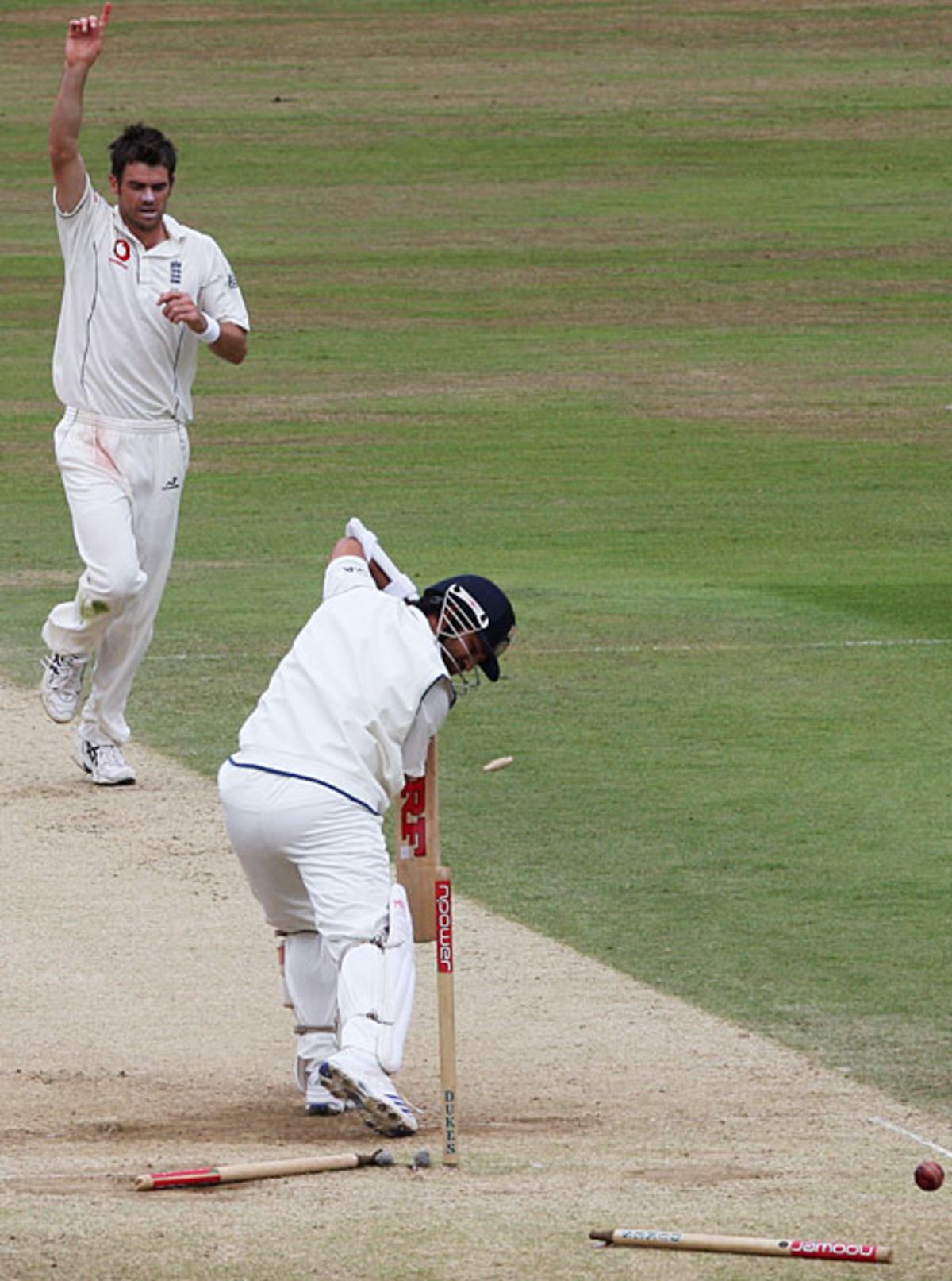 James Anderson Shatters Sachin Tendulkar S Stumps Espncricinfo Com