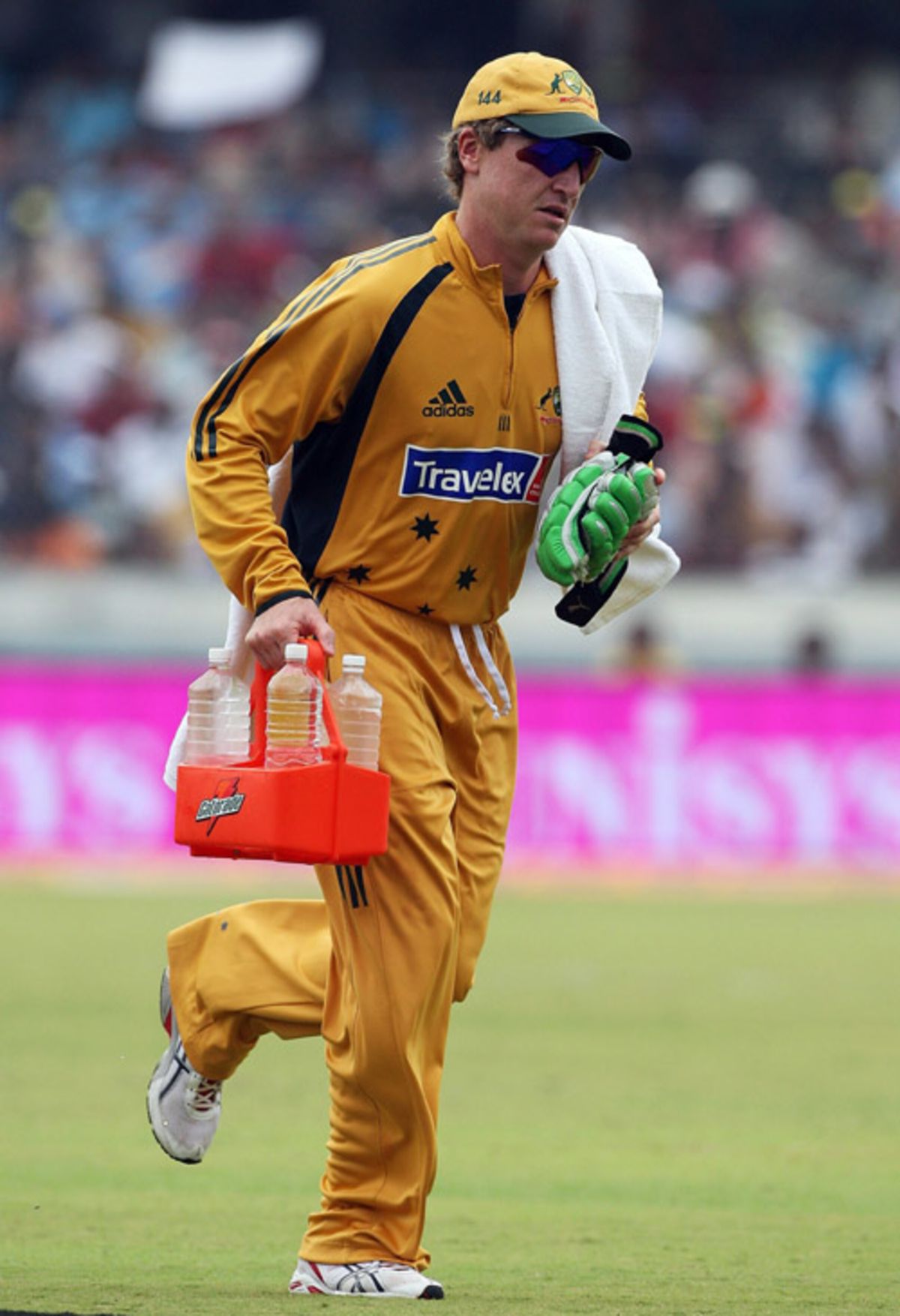 Brad Haddin was left out despite scoring 69 and 87 in the previous