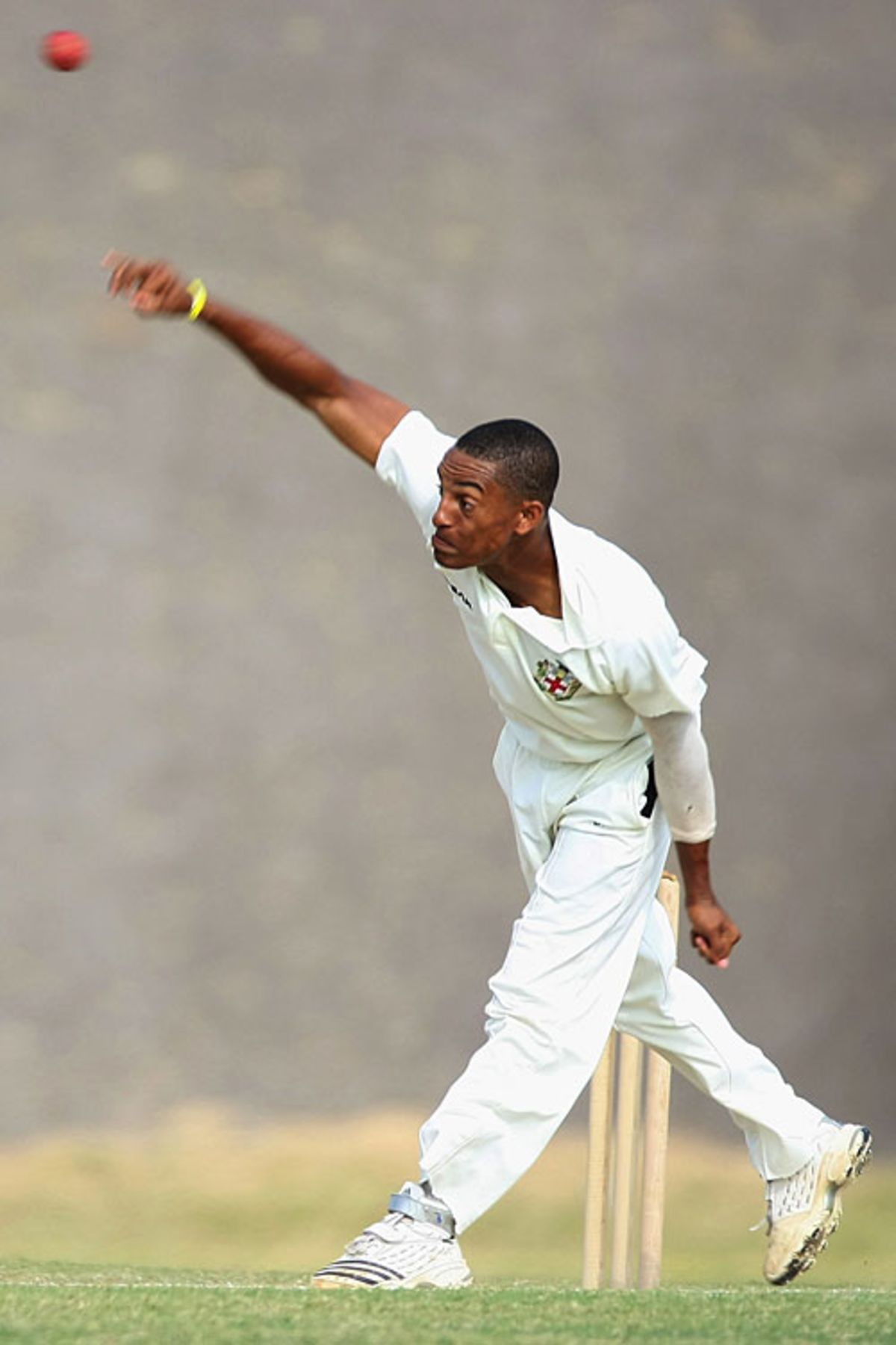 Andrew Symonds flicks behind square