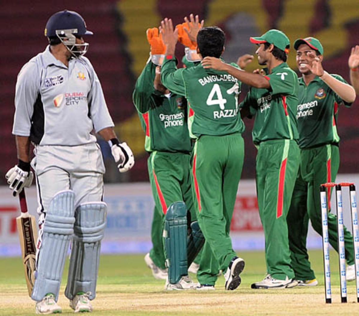 Abdur Razzak took three wickets to reach 100 scalps in ODIs ...