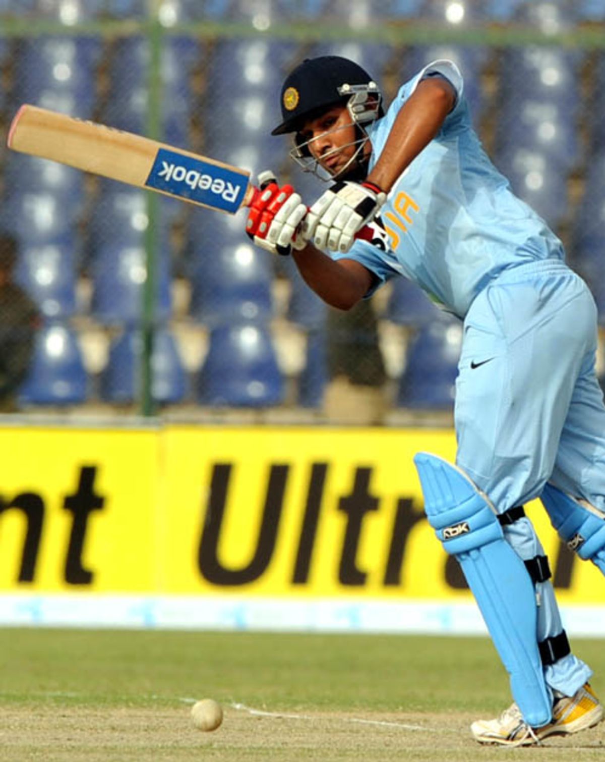 mahendra-singh-dhoni-ducks-out-of-a-bouncer-espncricinfo