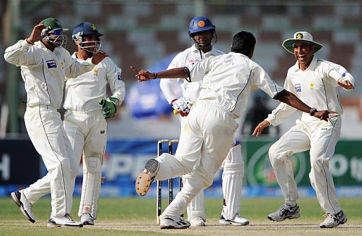 Danish Kaneria Celebrates The Dismissal Of Kumar Sangakkara ...