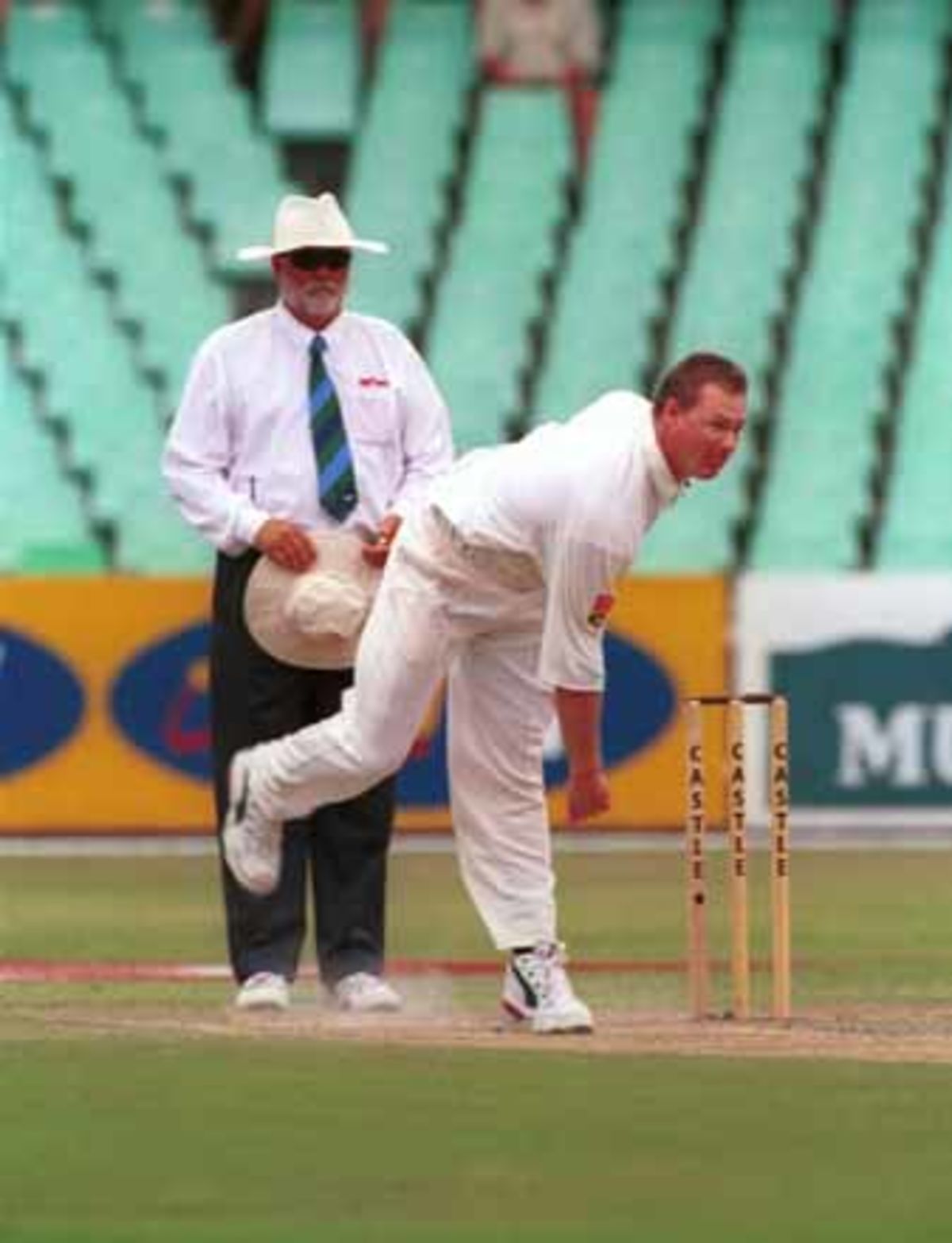 Muralitharan bowling at Durban in 2000