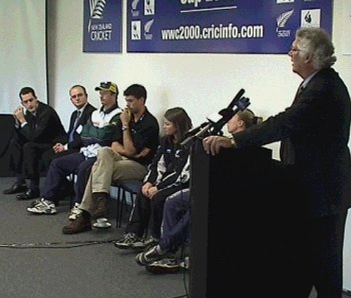 15 February 2000, NZC Chief Executive Christopher Doig addresses the assembled media