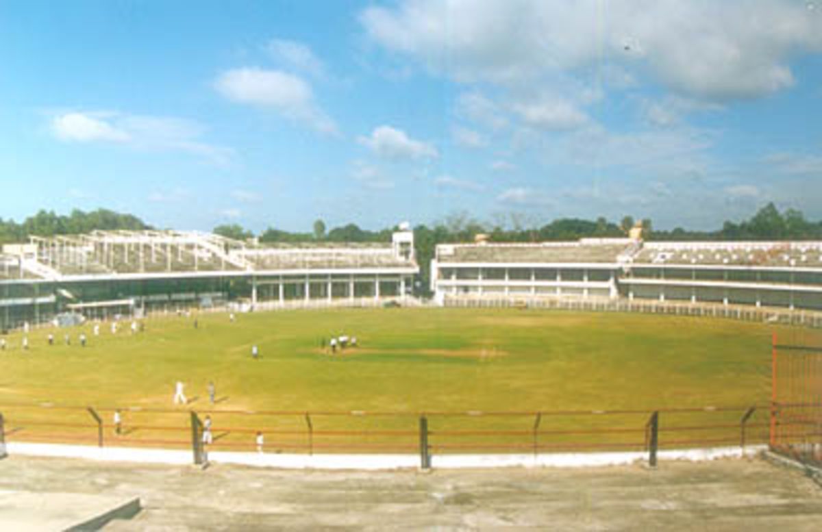 Mark Alleyne talks to youngsters at Chipembere Primary School