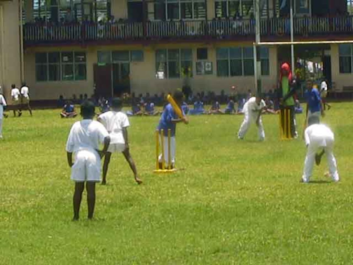 children-playing-kanga-cricket-at-school-1999-espncricinfo