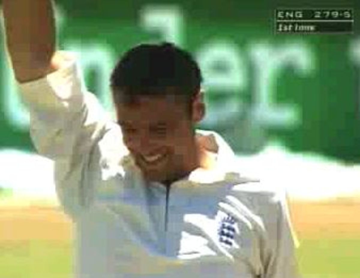 5th Test, West Indies v England, Barbados Day 2, session 1:  Ramprakash celebrates his maiden Test century
