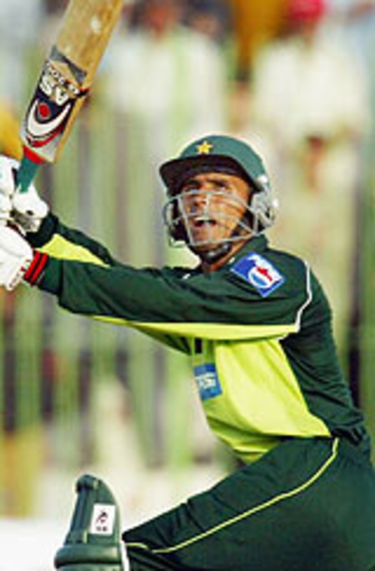 Abdur Razzaq swings one away | ESPNcricinfo.com