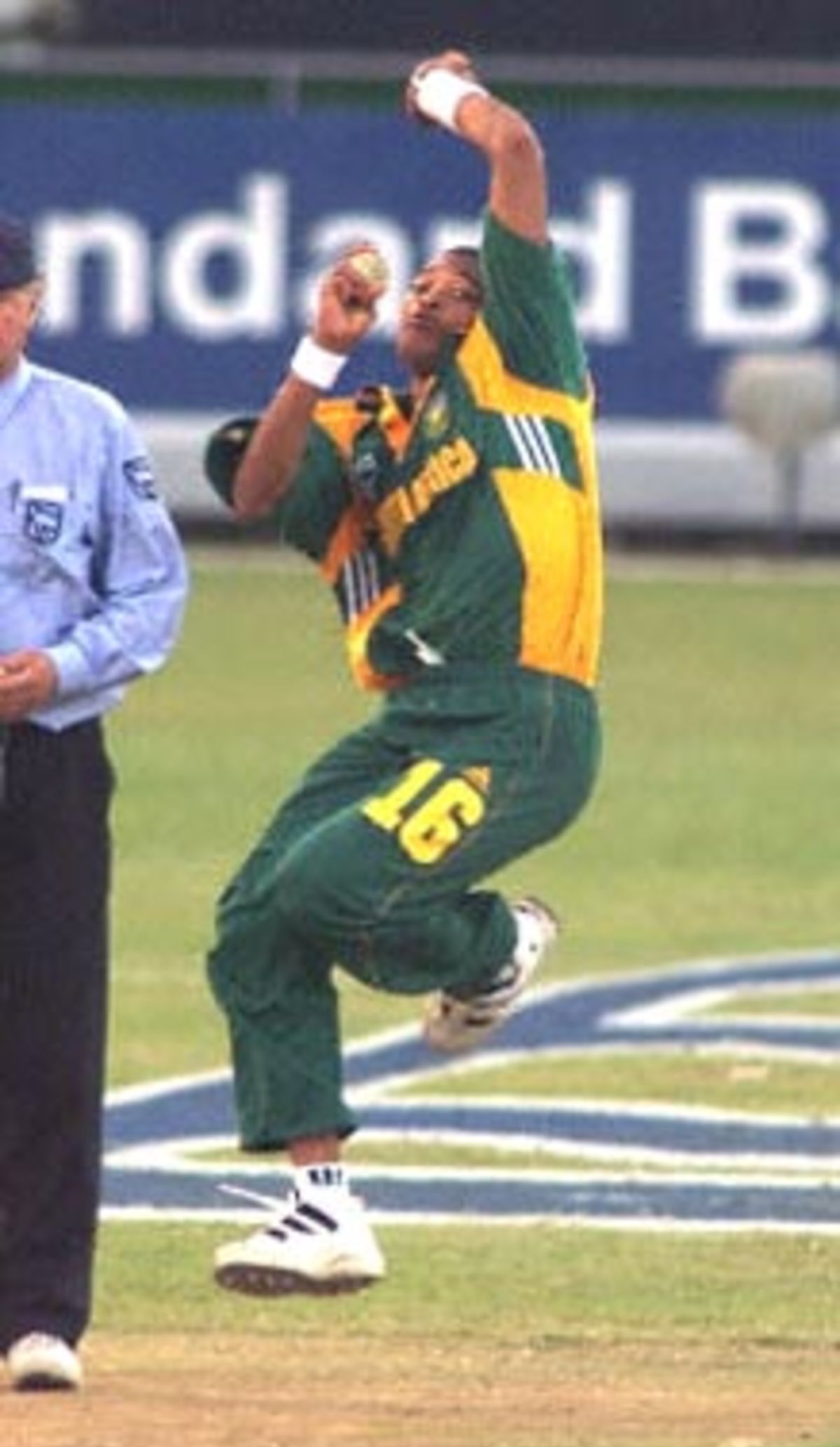 Makhaya Ntini In Action ESPNcricinfo makhaya-ntini-in-action-espncricinfo