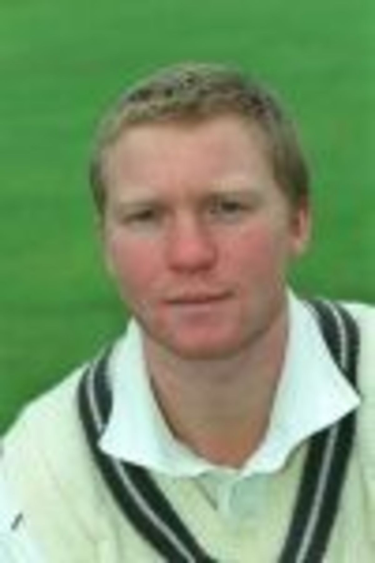 Gareth Batty ; Thumbnail Portrait