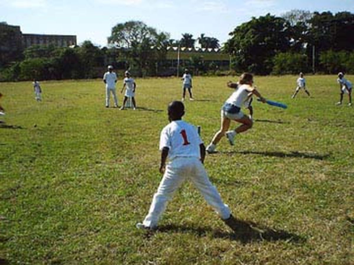 Cuban youngsters from the Havana City Cricket Team and International