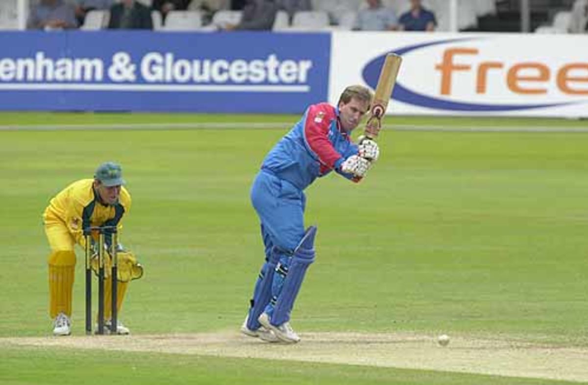 Neil Foster wielding the willow | ESPNcricinfo.com