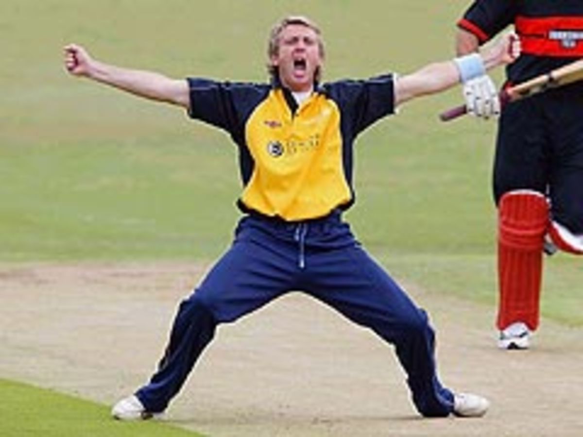 Dominic Cork rapped on knuckles by ECB