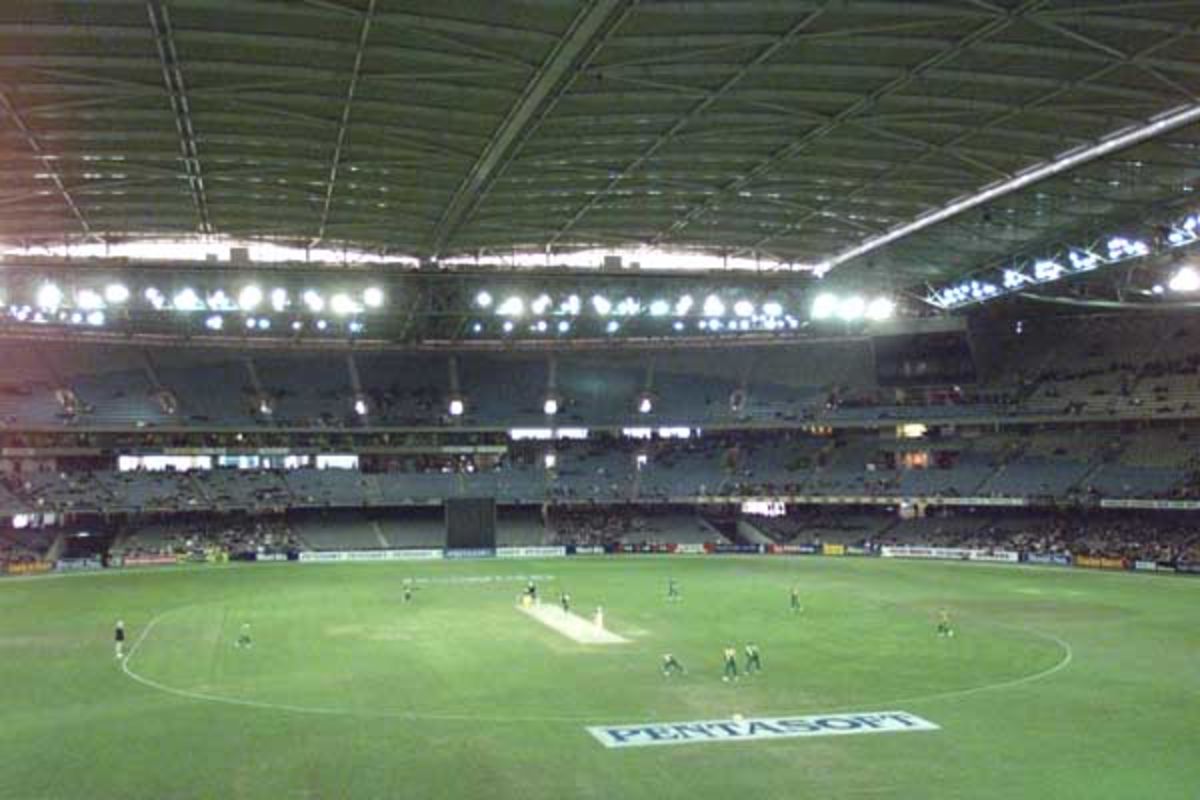 Colonial Stadium, Australia v South Africa, 1st ODI, 2000/01