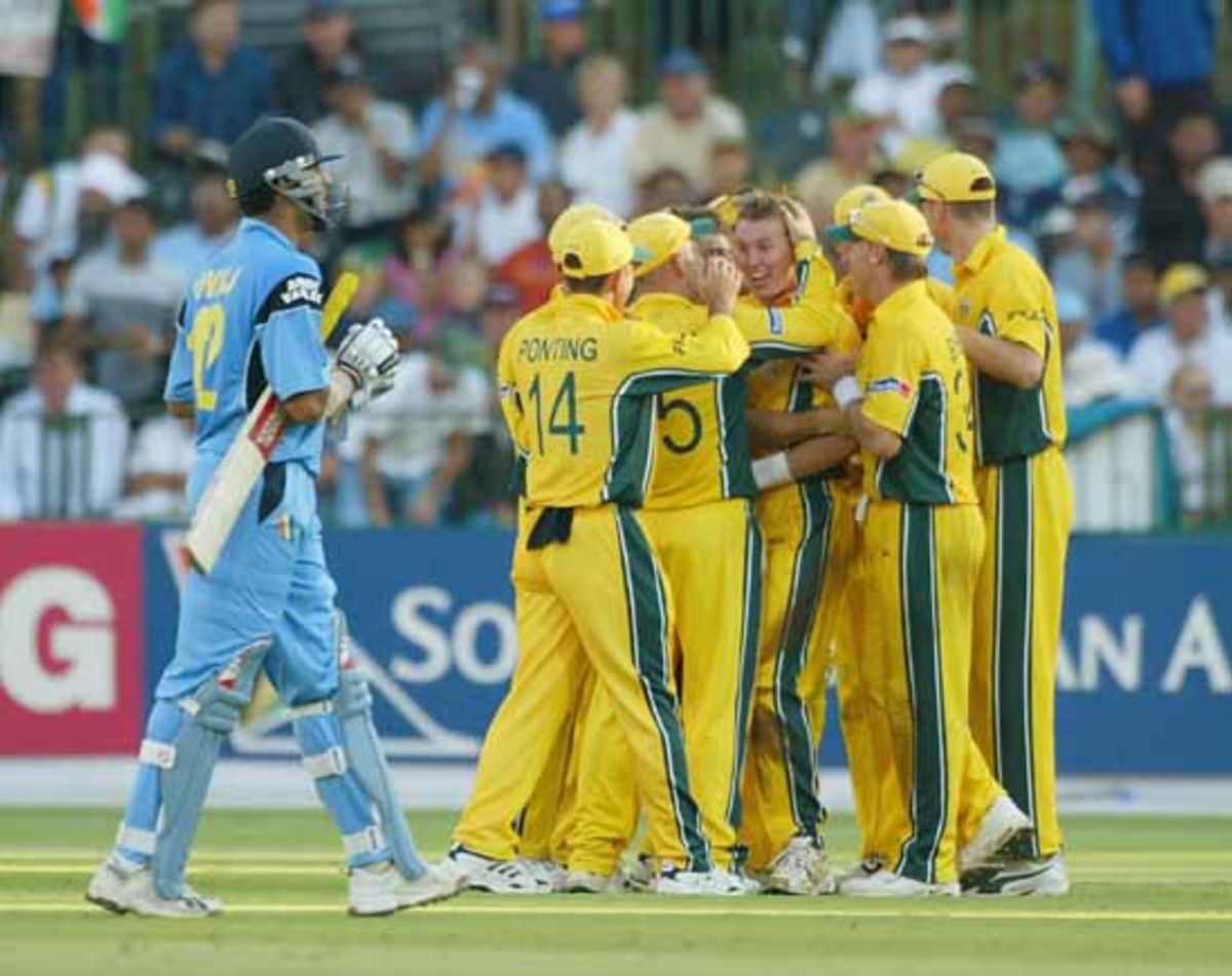 Steve Waugh Of Australia And Ricky Ponting Share A Laugh ESPNcricinfo steve-waugh-of-australia-and-ricky-ponting-share-a-laugh-espncricinfo