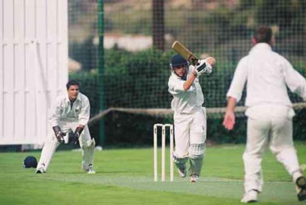 Monty Lynch faces the Spanish bowlers