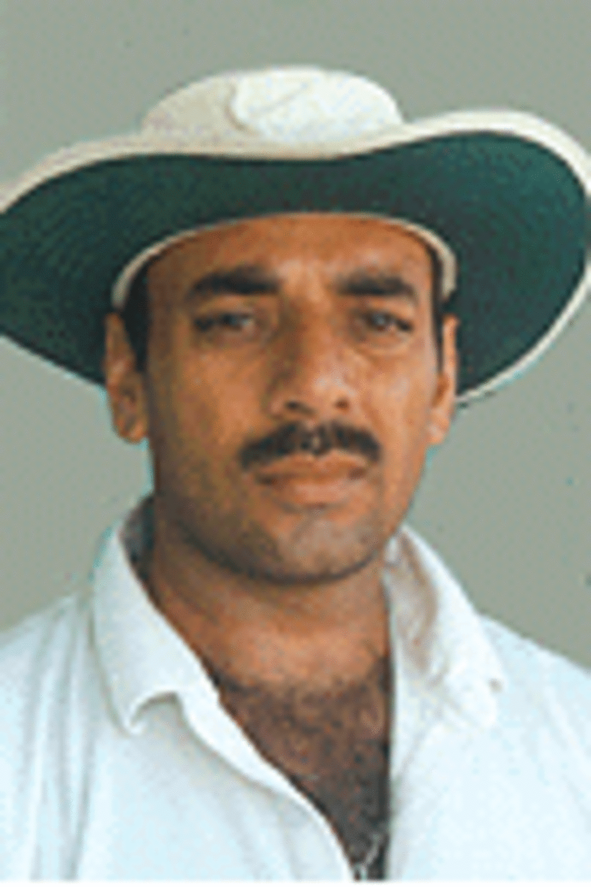 Rahul Sanghvi, Portrait ESPNcricinfo