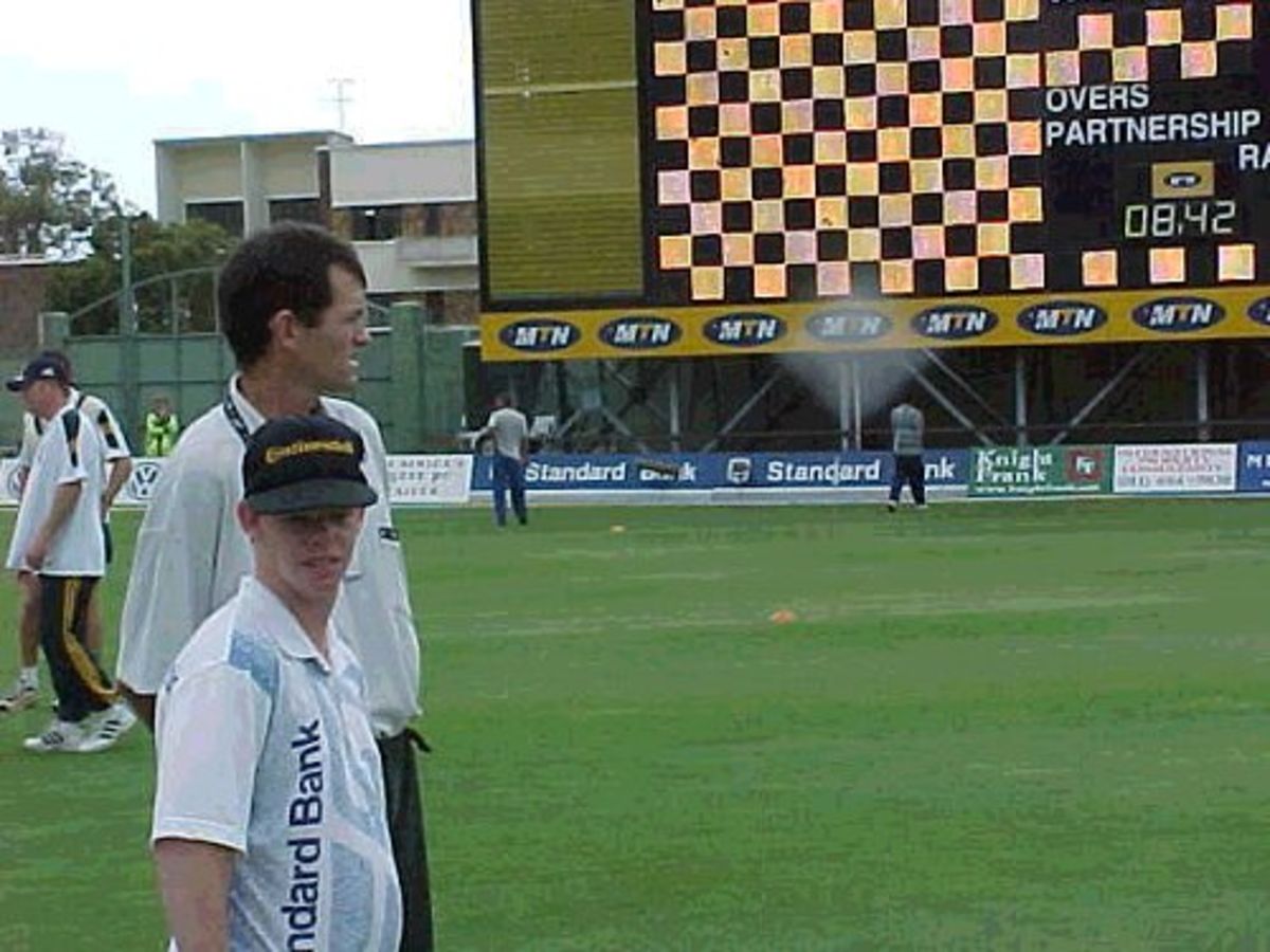 The scoreboard at Port Elizabeth before the start of the Second Test between South Africa and England. (9 December 1999)