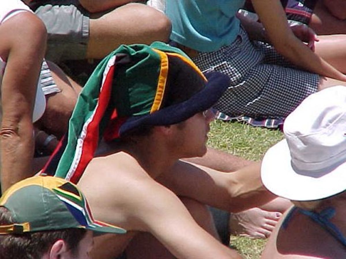South African headgear on show at Port Elizabeth during the second Test against England. (12 December 1999)