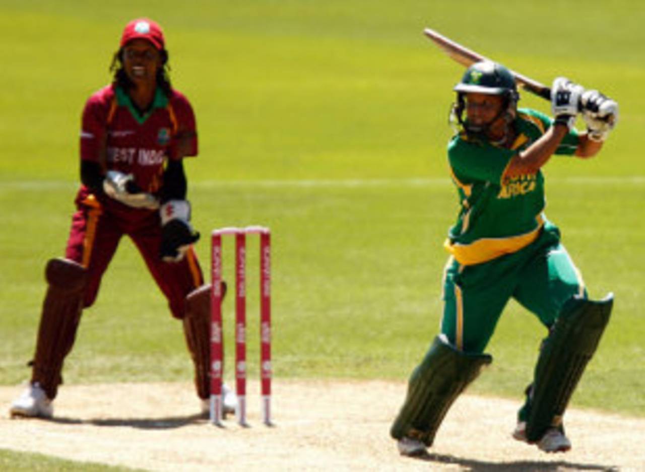 Shandre Fritz drives past point, South Africa v West Indies, Group A, women's World Cup, Newcastle, March 8, 2009