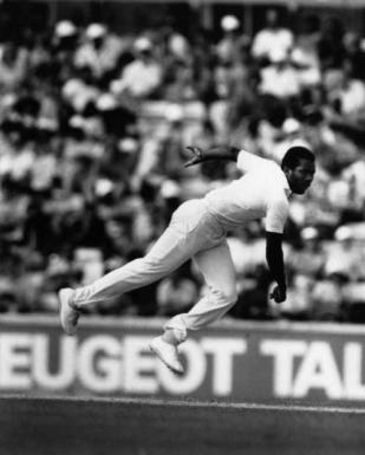 Malcolm Marshall bowls, England v West Indies, fifth Test, The Oval, 14 August 1984