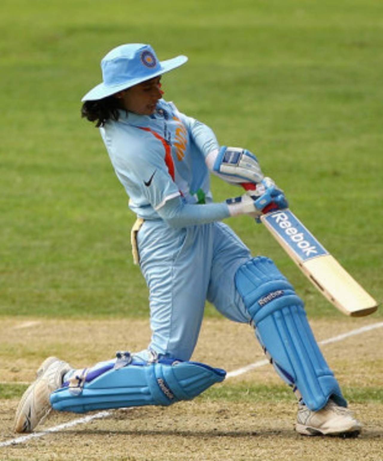 Mithali Raj launches into one, Australia v India, Super Six, women's World Cup, Sydney, March 14, 2009