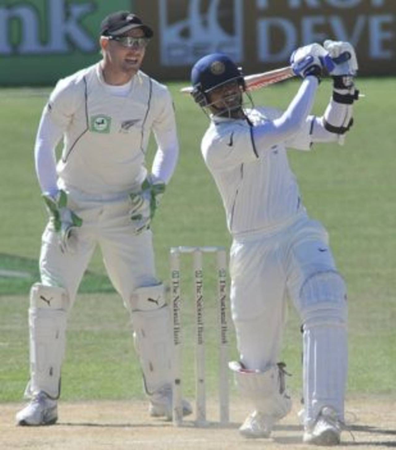 Rahul Dravid pulls, New Zealand v India, 2nd Test, Napier, 4th day, March 29, 2009