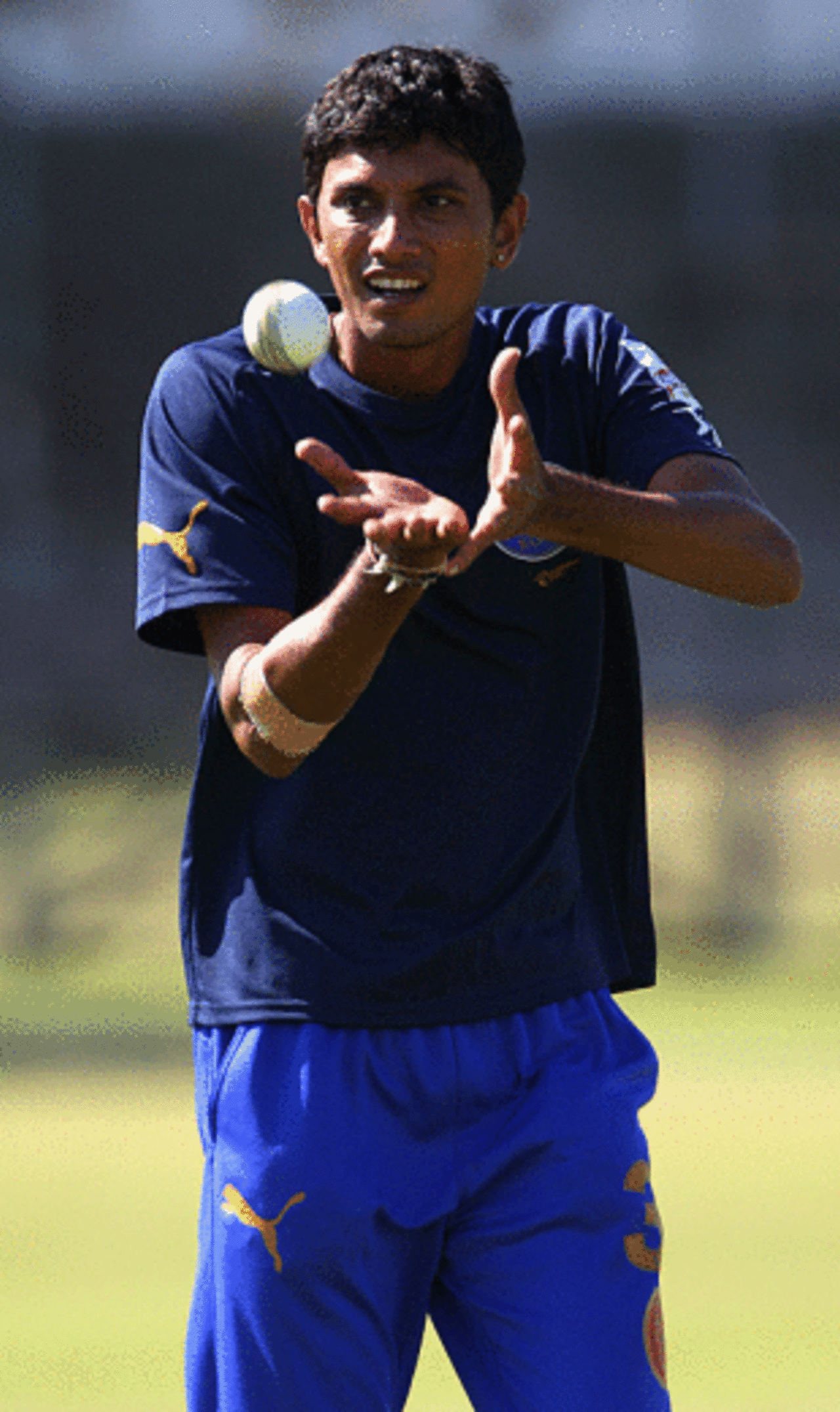 Siddharth Trivedi fields during a practice session for Rajasthan Royals, Cape Town, April 15, 2009